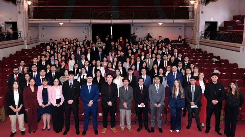 Nueva generación de Ingeniería Comercial en Administración culminó su etapa universitaria en la FAE Usach